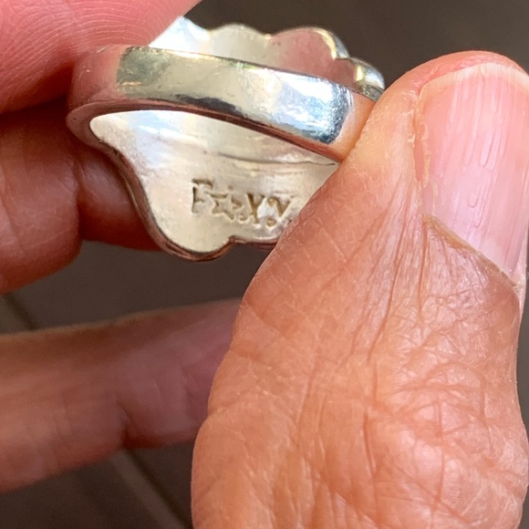 FOXY- rare blue enamel/ silver/flower motif lring - size 5.5-6. - Picture 3 of 4